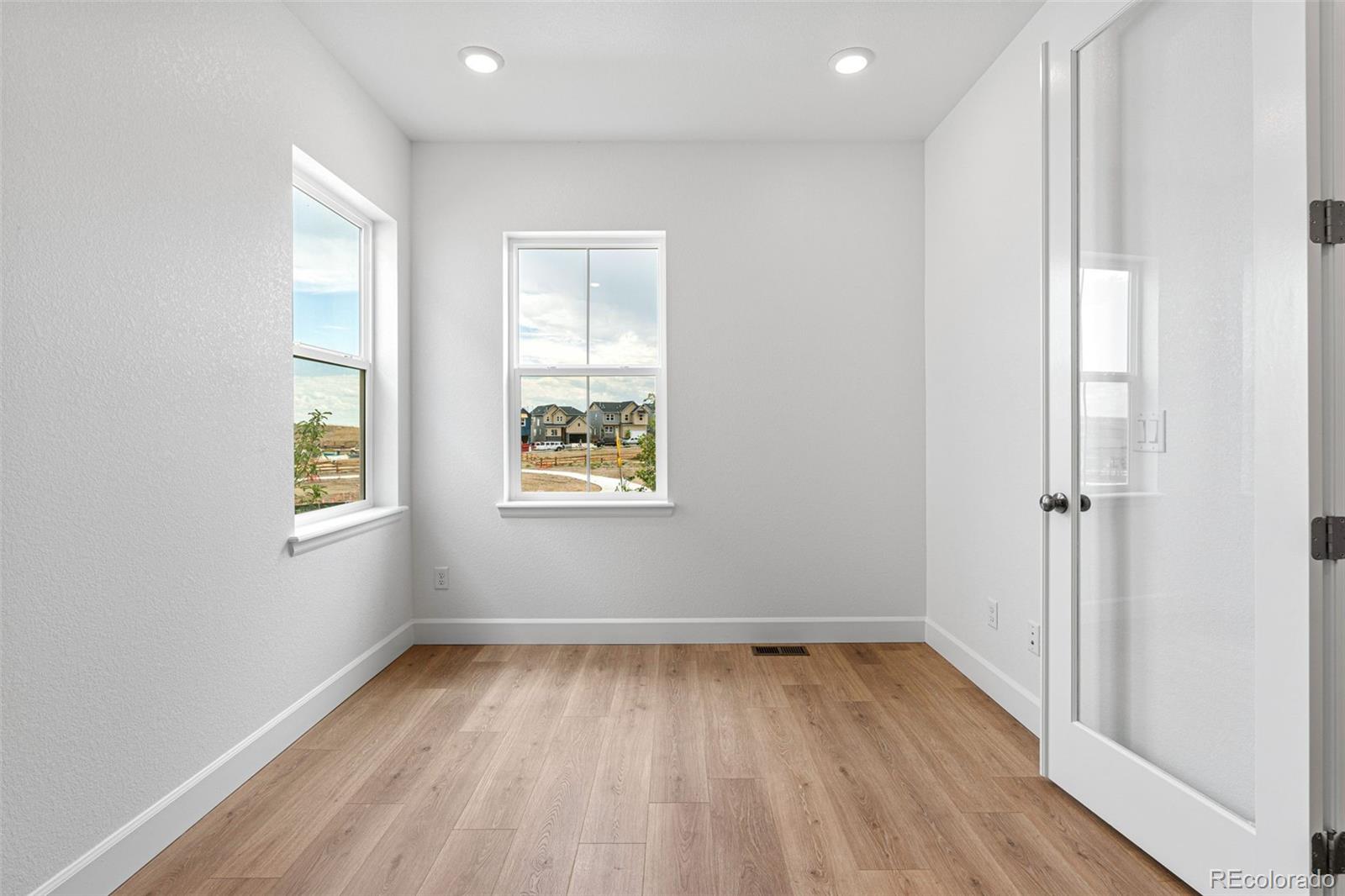 MLS Image #5 for 16551 w 93rd avenue,arvada, Colorado