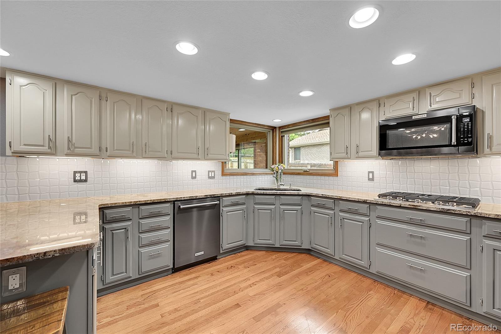 MLS Image #11 for 6865  allison street,arvada, Colorado