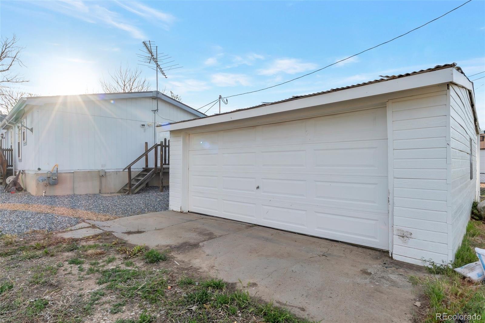 MLS Image #20 for 570  1st street,bennett, Colorado