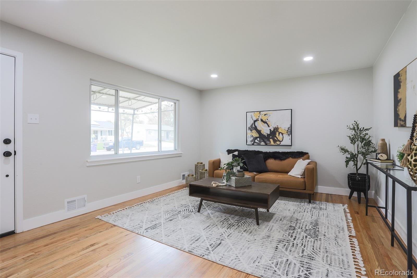 CMA Image for 2230  roslyn street,Denver, Colorado