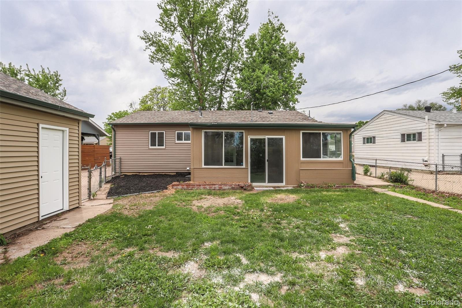 MLS Image #23 for 1652 s knox court,denver, Colorado