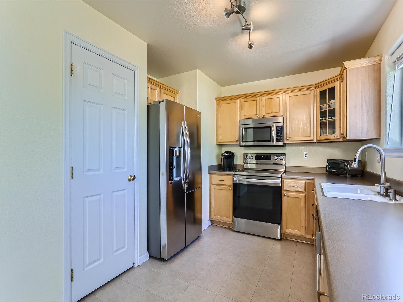 MLS Image #6 for 5993 s waco court,aurora, Colorado