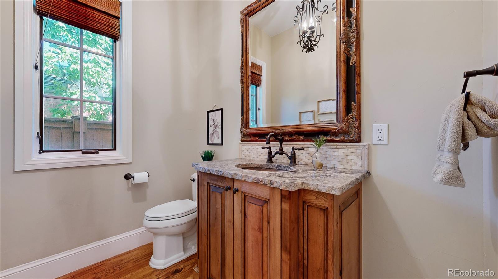 MLS Image #19 for 865 s cove way,denver, Colorado