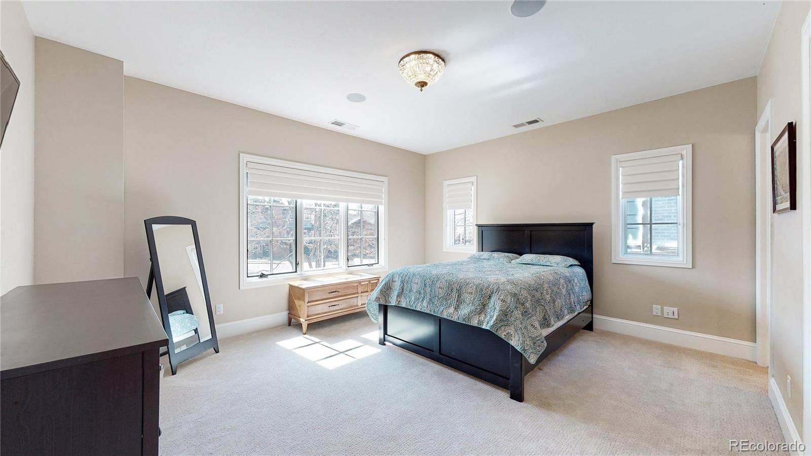 MLS Image #28 for 865 s cove way,denver, Colorado