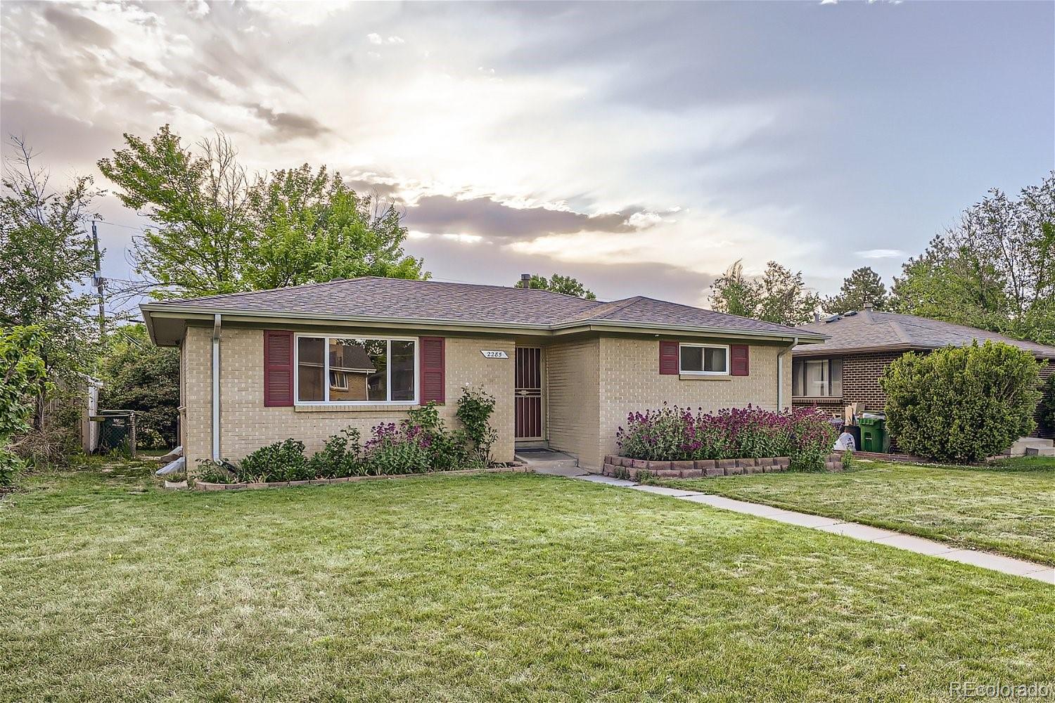 MLS Image #3 for 2285  iola street,aurora, Colorado