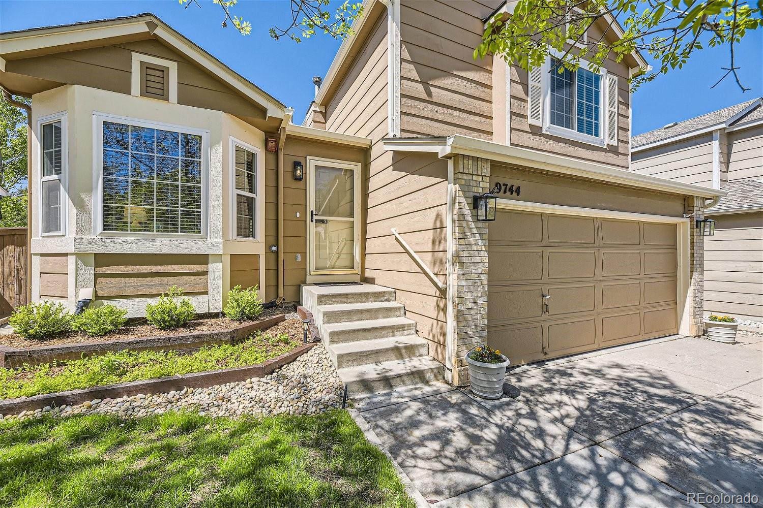 MLS Image #2 for 9744  castle ridge circle,highlands ranch, Colorado