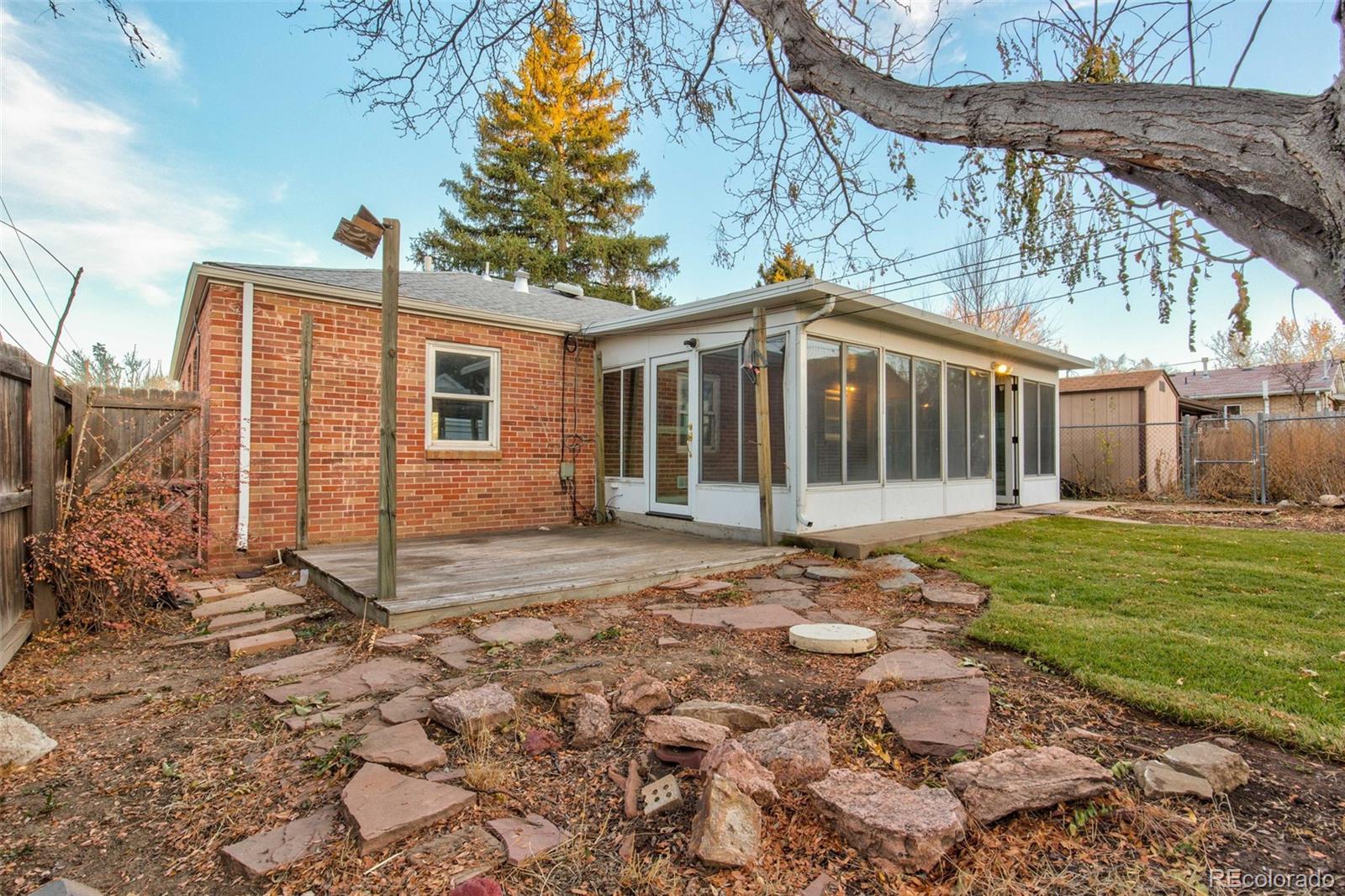 MLS Image #19 for 1375  roslyn street,denver, Colorado