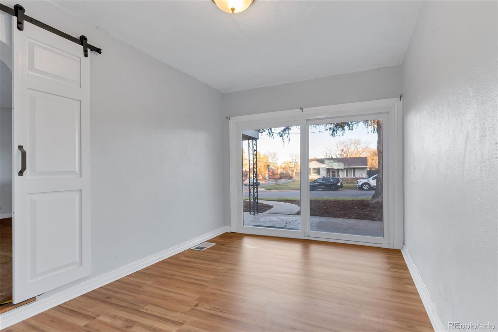 MLS Image #7 for 1375  roslyn street,denver, Colorado