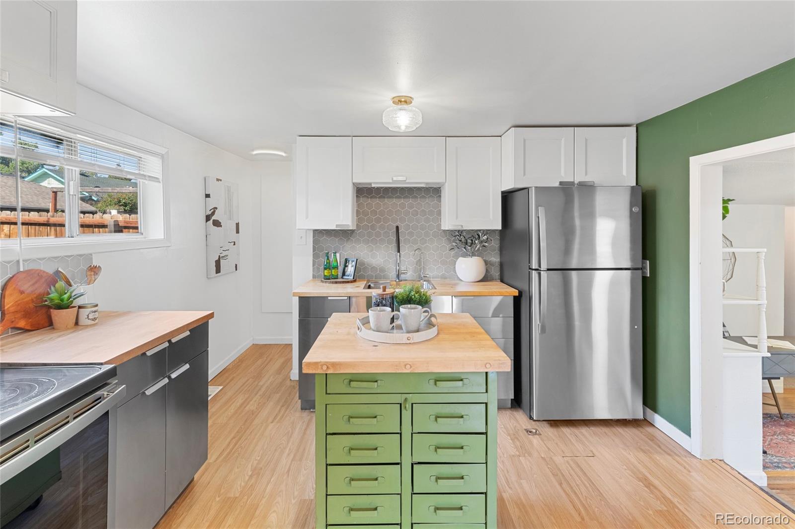 MLS Image #3 for 3989  zenobia street,denver, Colorado