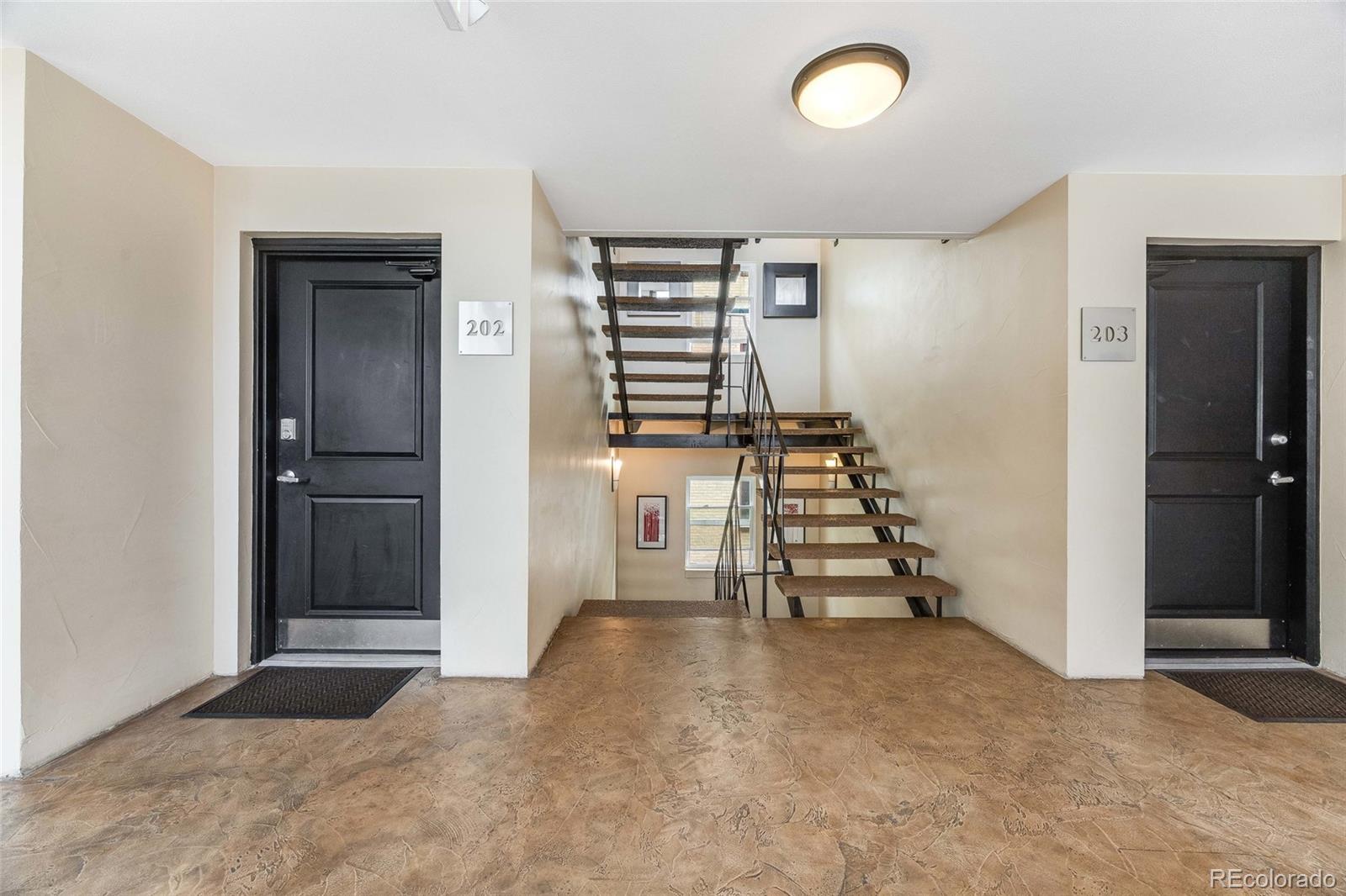 MLS Image #23 for 1055 n corona street,denver, Colorado