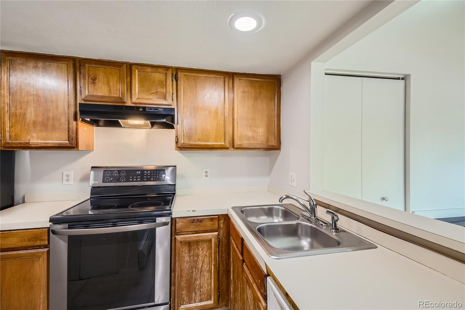 MLS Image #8 for 5353 w 16th avenue,lakewood, Colorado