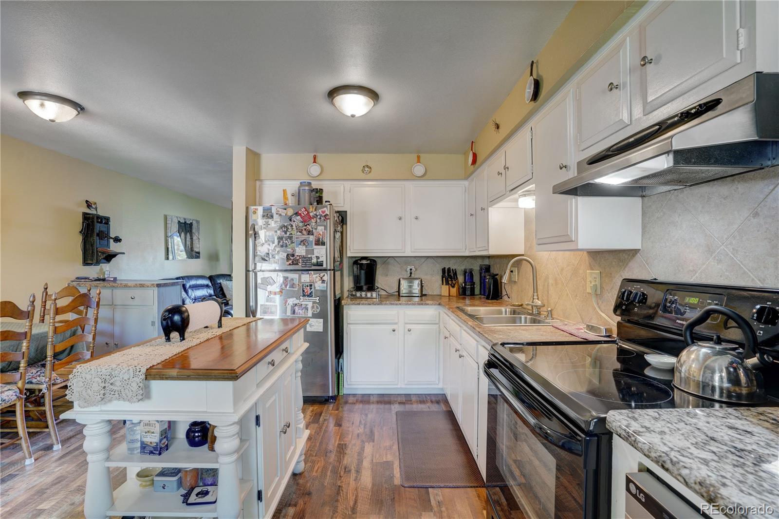 MLS Image #14 for 717  mount evans street,longmont, Colorado