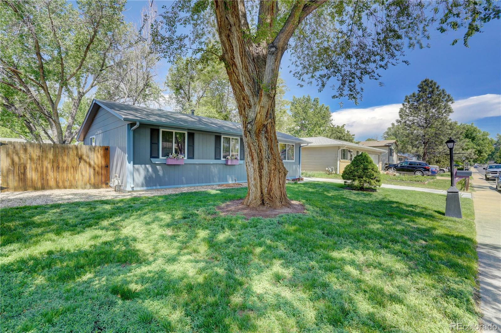 MLS Image #2 for 717  mount evans street,longmont, Colorado