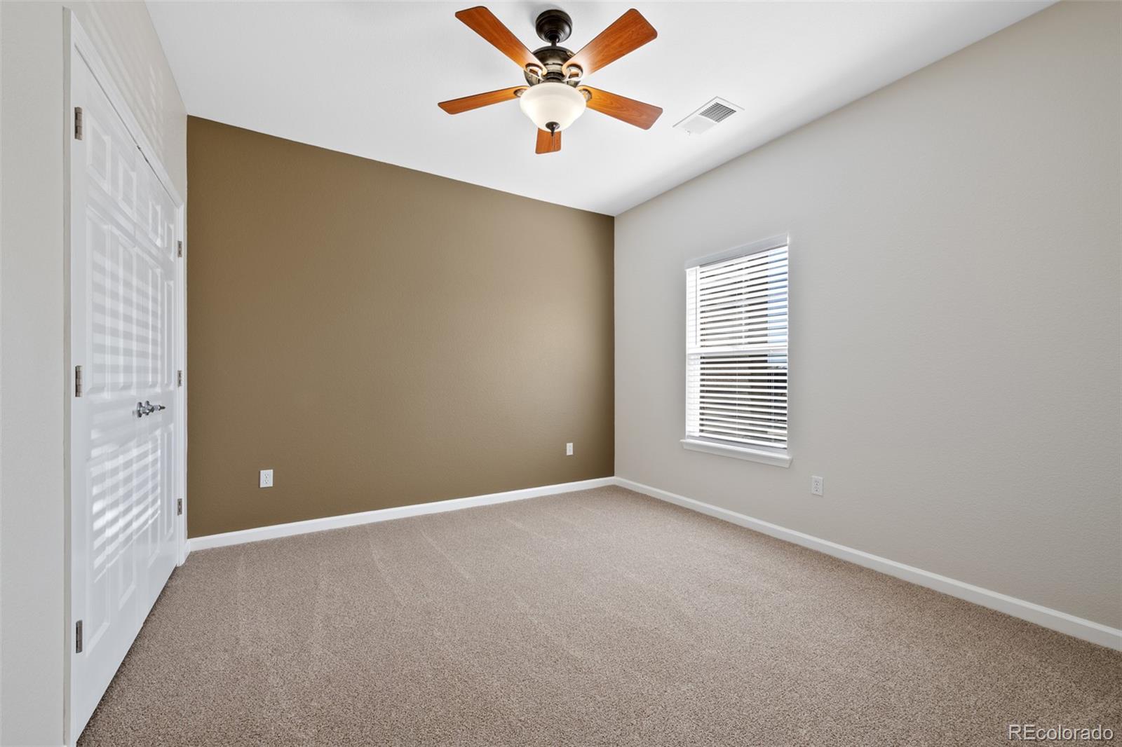 MLS Image #16 for 23306 e 5th place,aurora, Colorado