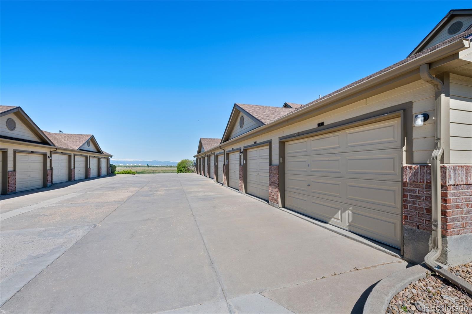 MLS Image #24 for 23306 e 5th place,aurora, Colorado