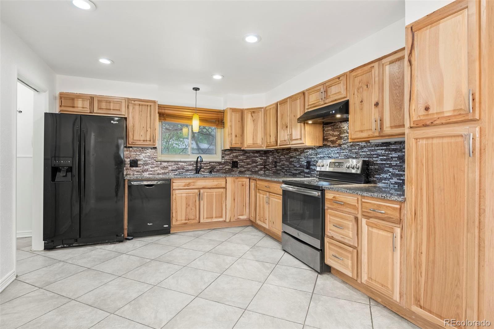 MLS Image #11 for 6054  queen court,arvada, Colorado