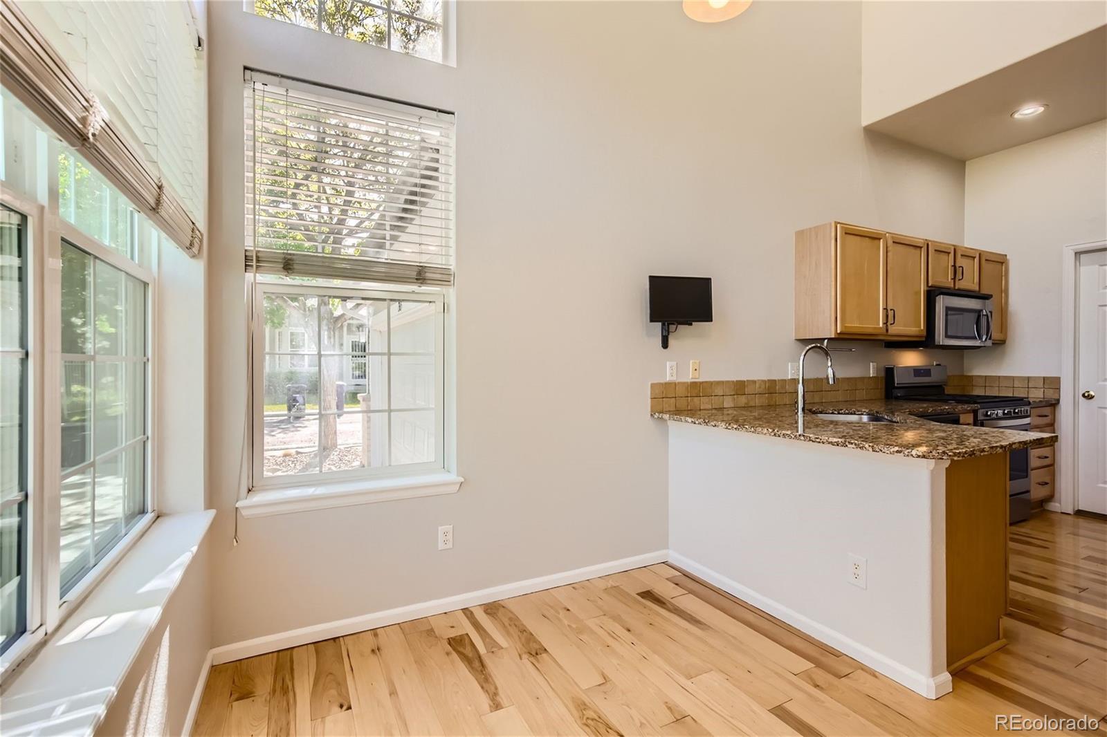 MLS Image #6 for 1365 s ulster street,denver, Colorado