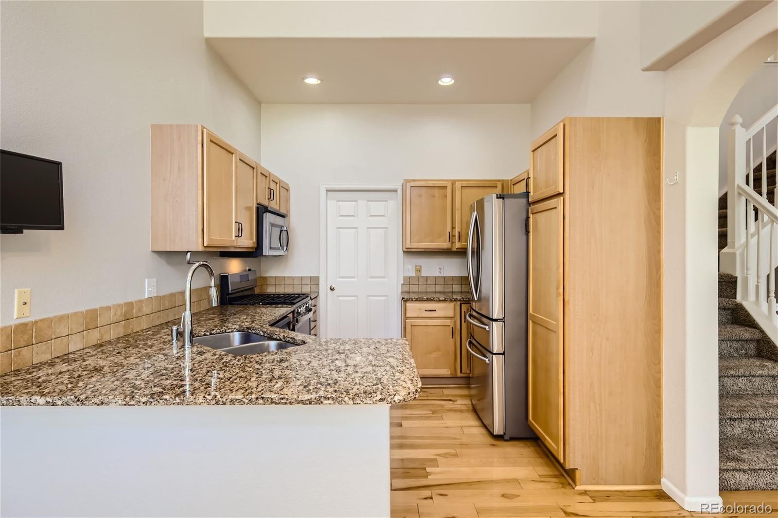 MLS Image #8 for 1365 s ulster street,denver, Colorado