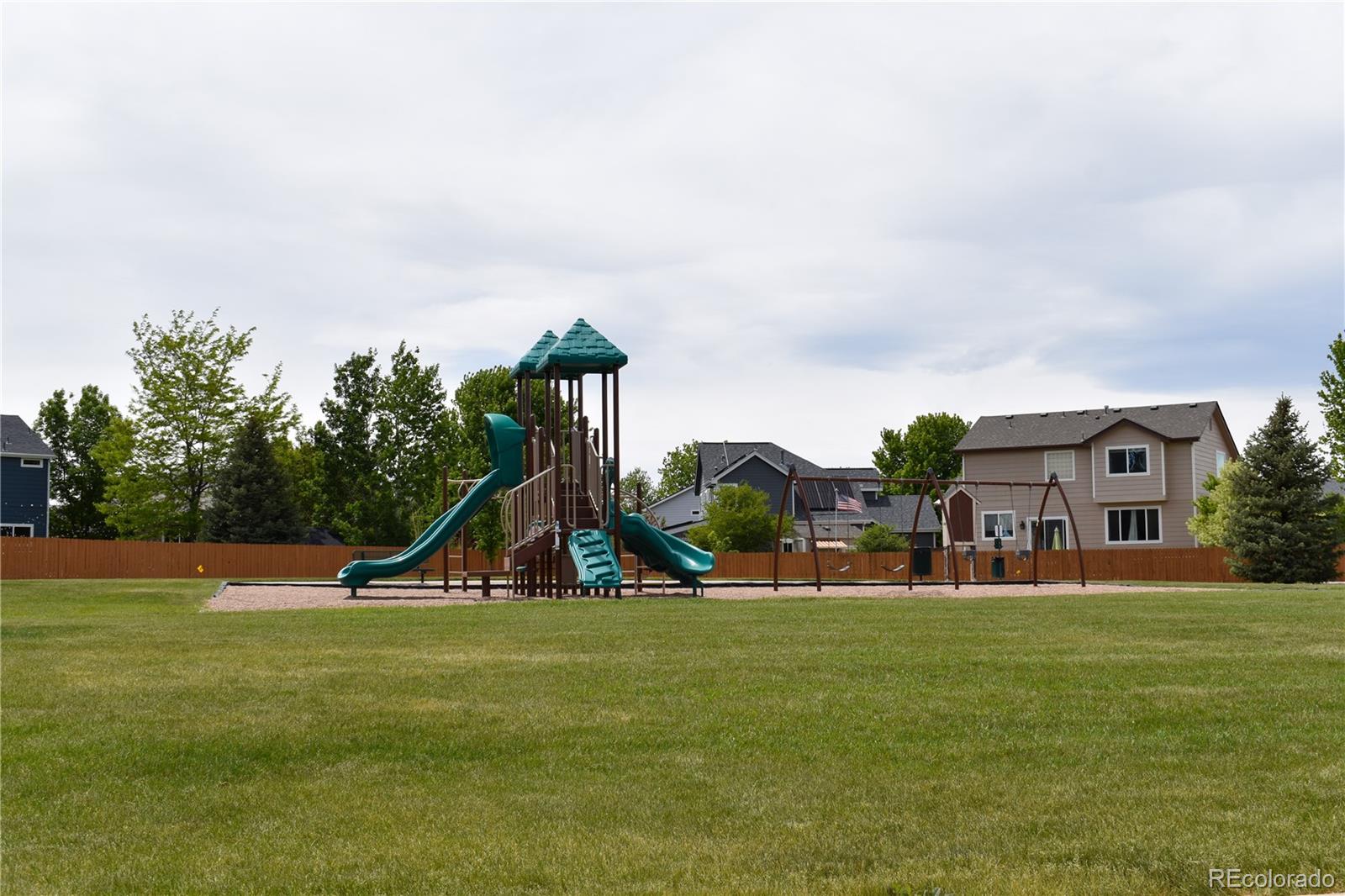 MLS Image #34 for 415  andrew drive,dacono, Colorado