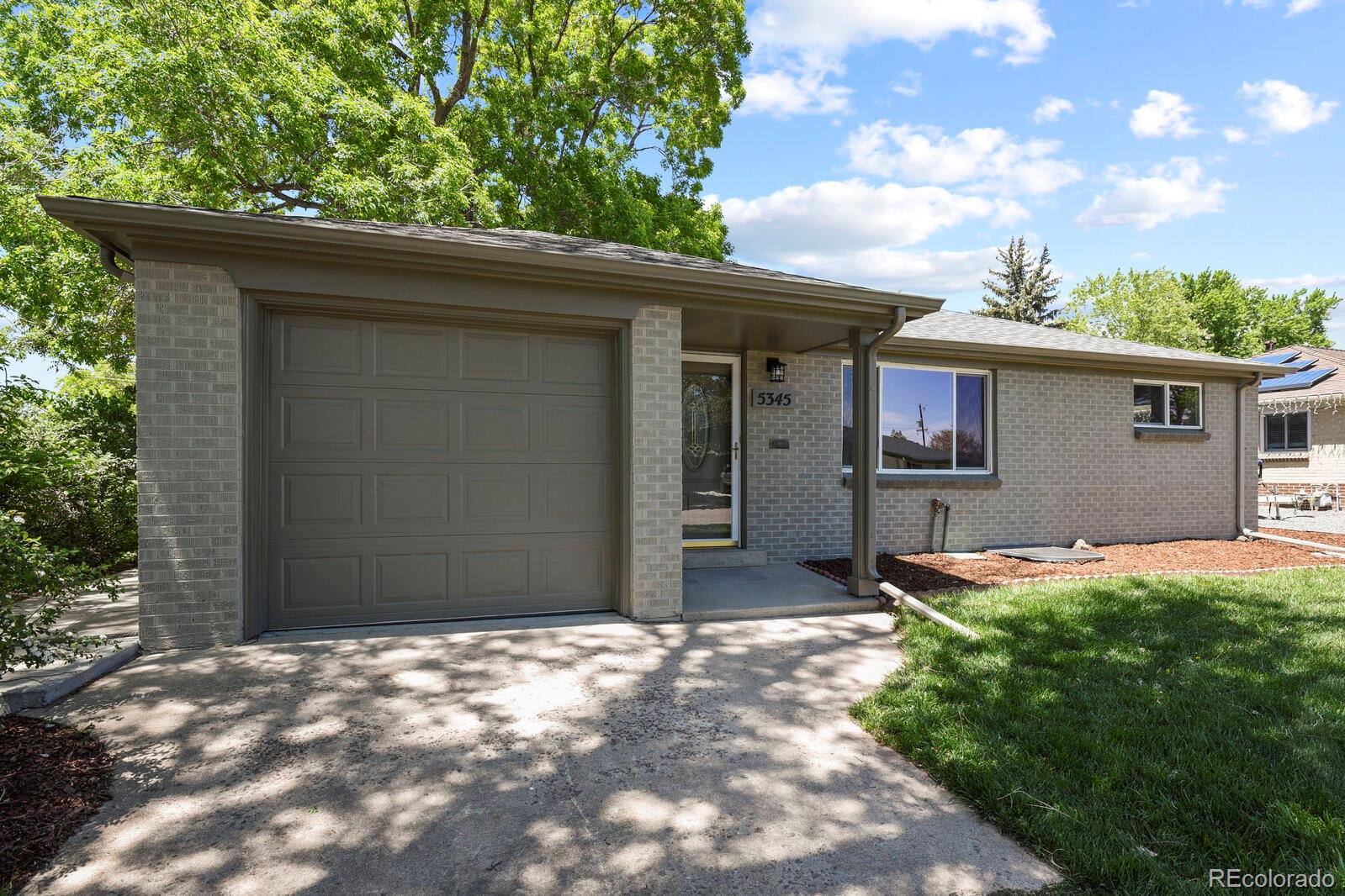 MLS Image #2 for 5345  iris street,arvada, Colorado