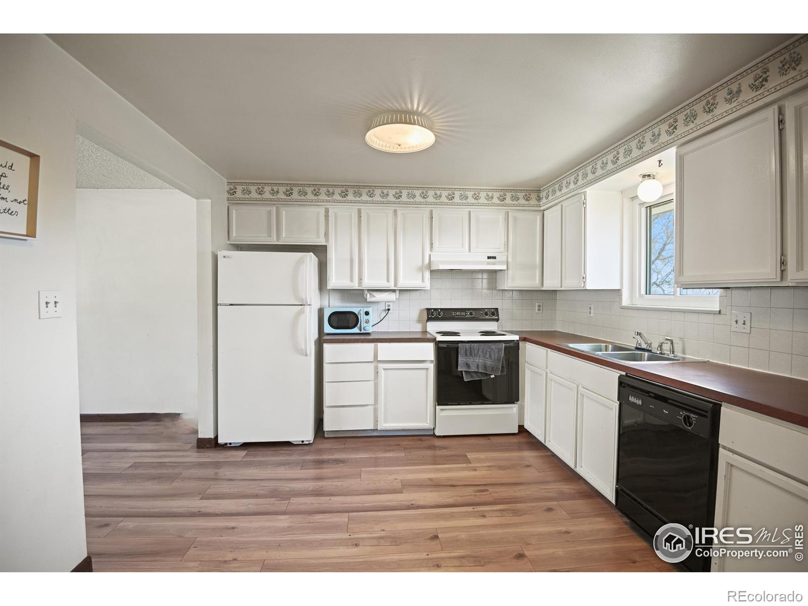 MLS Image #1 for 1421  spruce avenue,longmont, Colorado