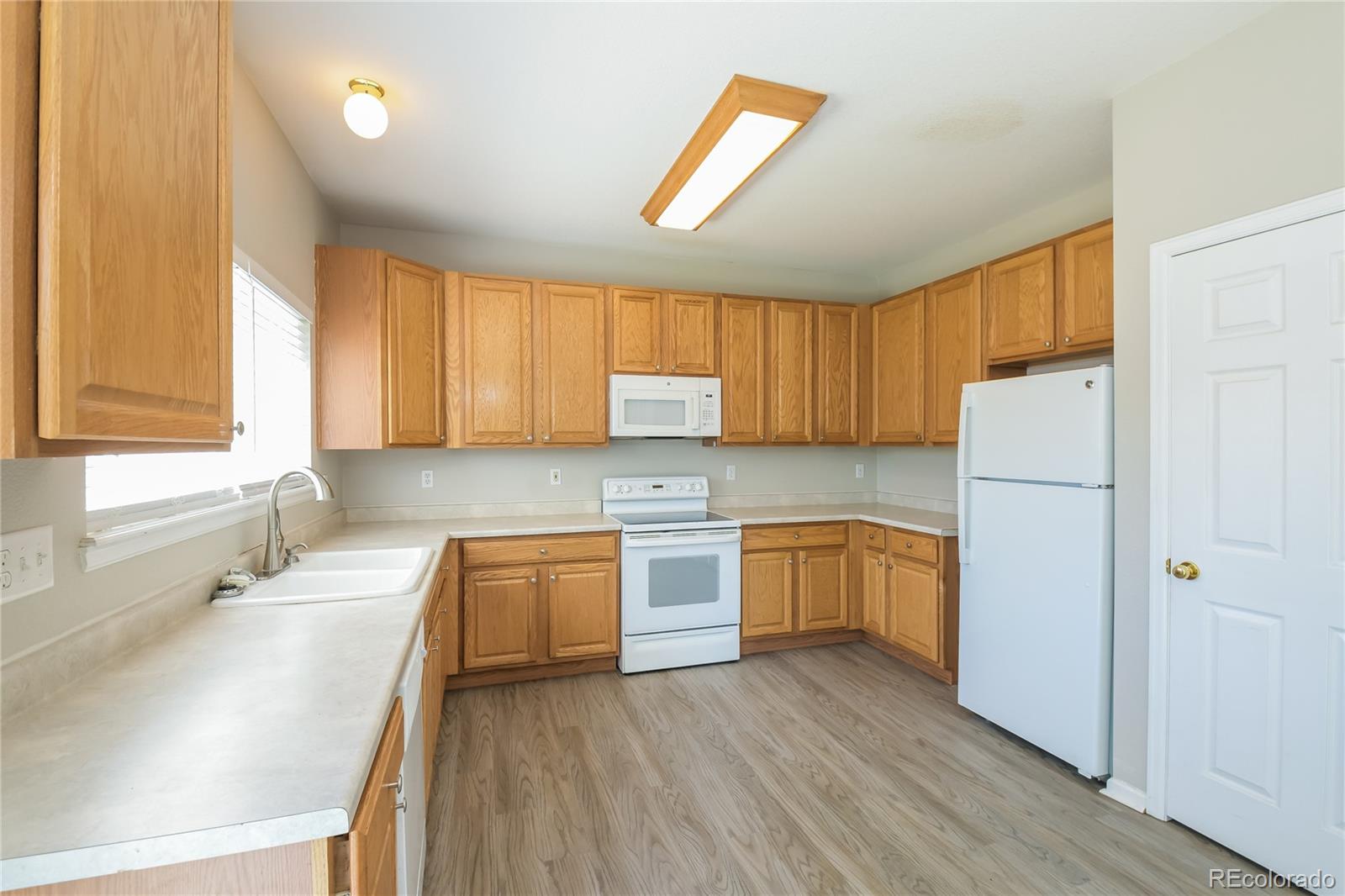 MLS Image #12 for 13960 e 104th drive,commerce city, Colorado