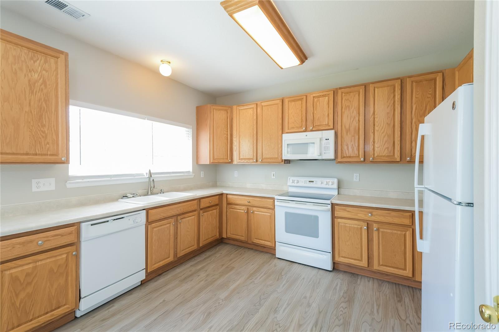 MLS Image #13 for 13960 e 104th drive,commerce city, Colorado