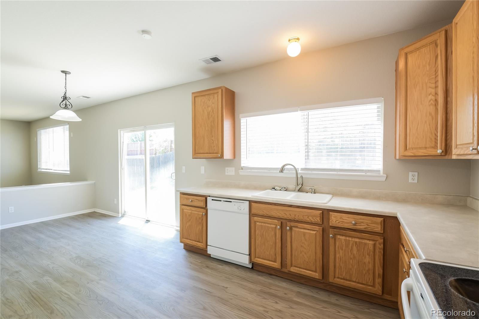 MLS Image #14 for 13960 e 104th drive,commerce city, Colorado