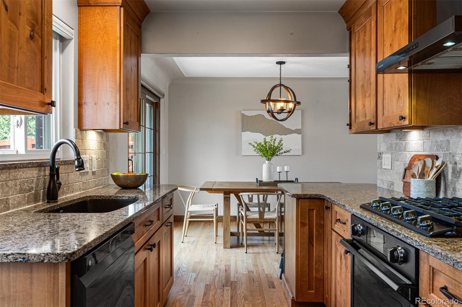 MLS Image #14 for 495 s leyden street,denver, Colorado