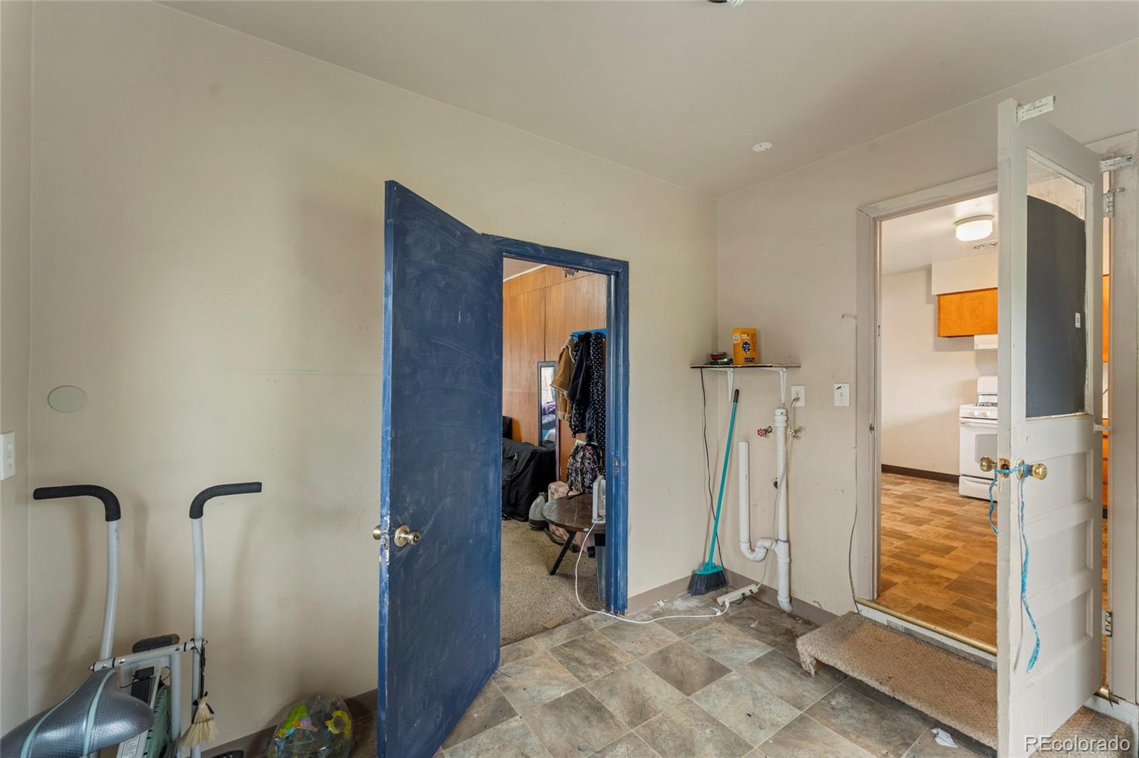 MLS Image #7 for 208  esther drive,colorado springs, Colorado