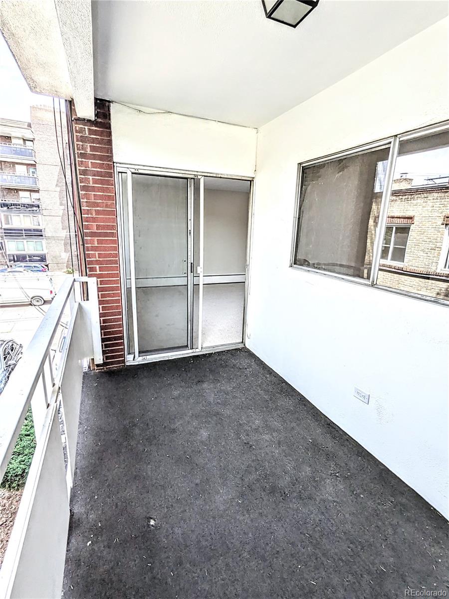 MLS Image #11 for 1200 n emerson street 304,denver, Colorado