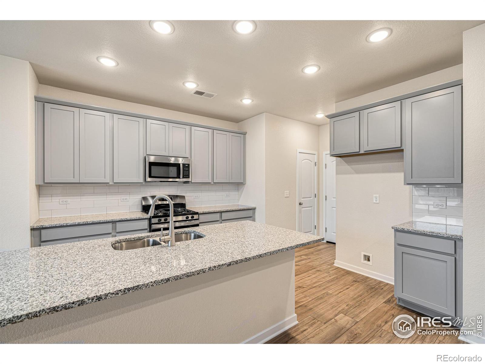 MLS Image #11 for 2764  eddystone way,loveland, Colorado