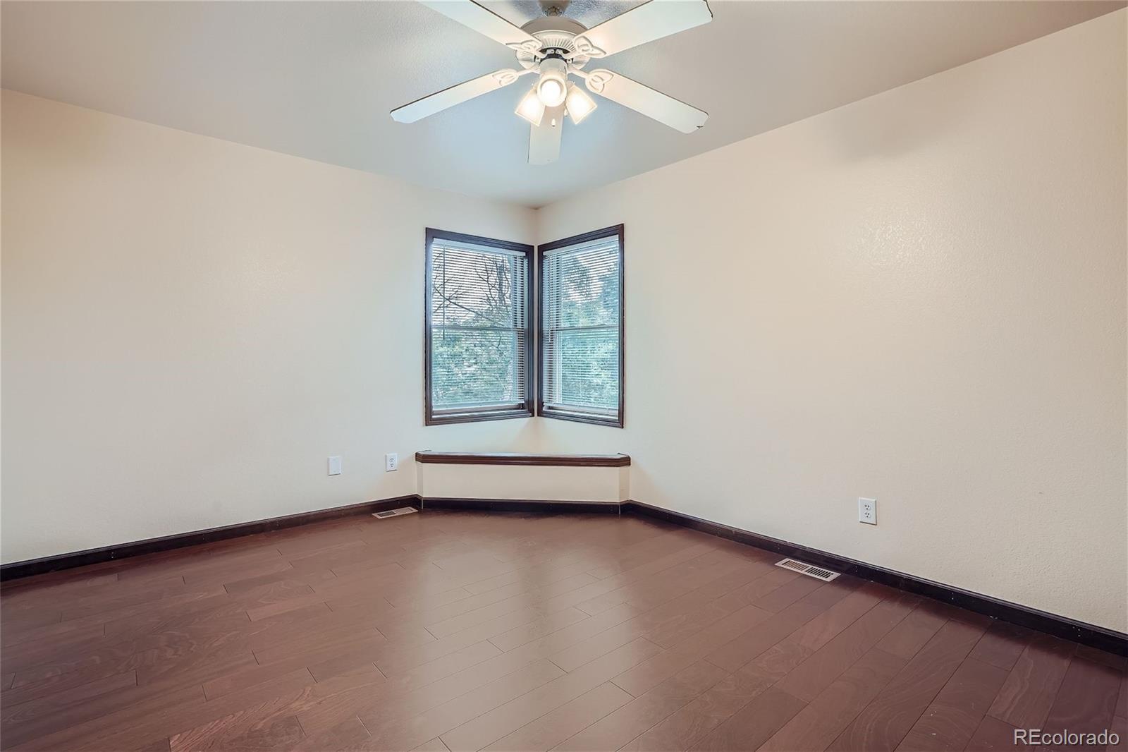 MLS Image #21 for 987 s emporia street,denver, Colorado