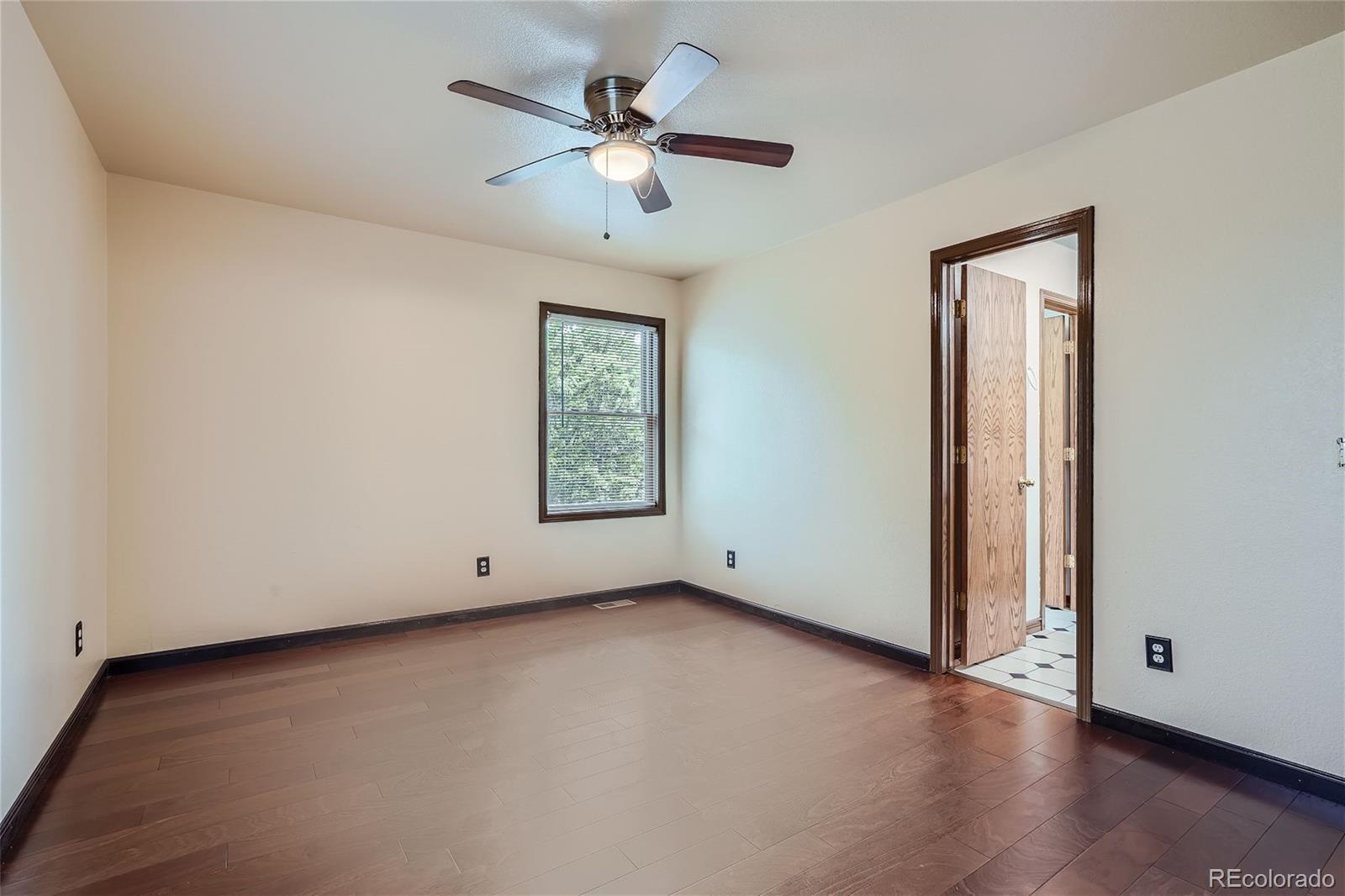 MLS Image #24 for 987 s emporia street,denver, Colorado