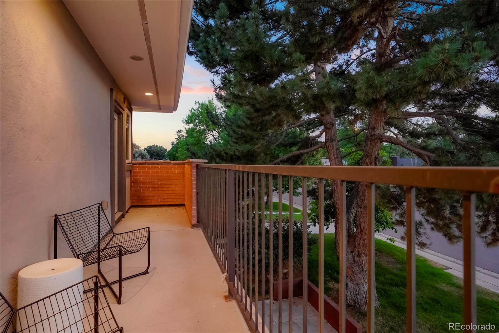 MLS Image #37 for 1528 s locust street,denver, Colorado