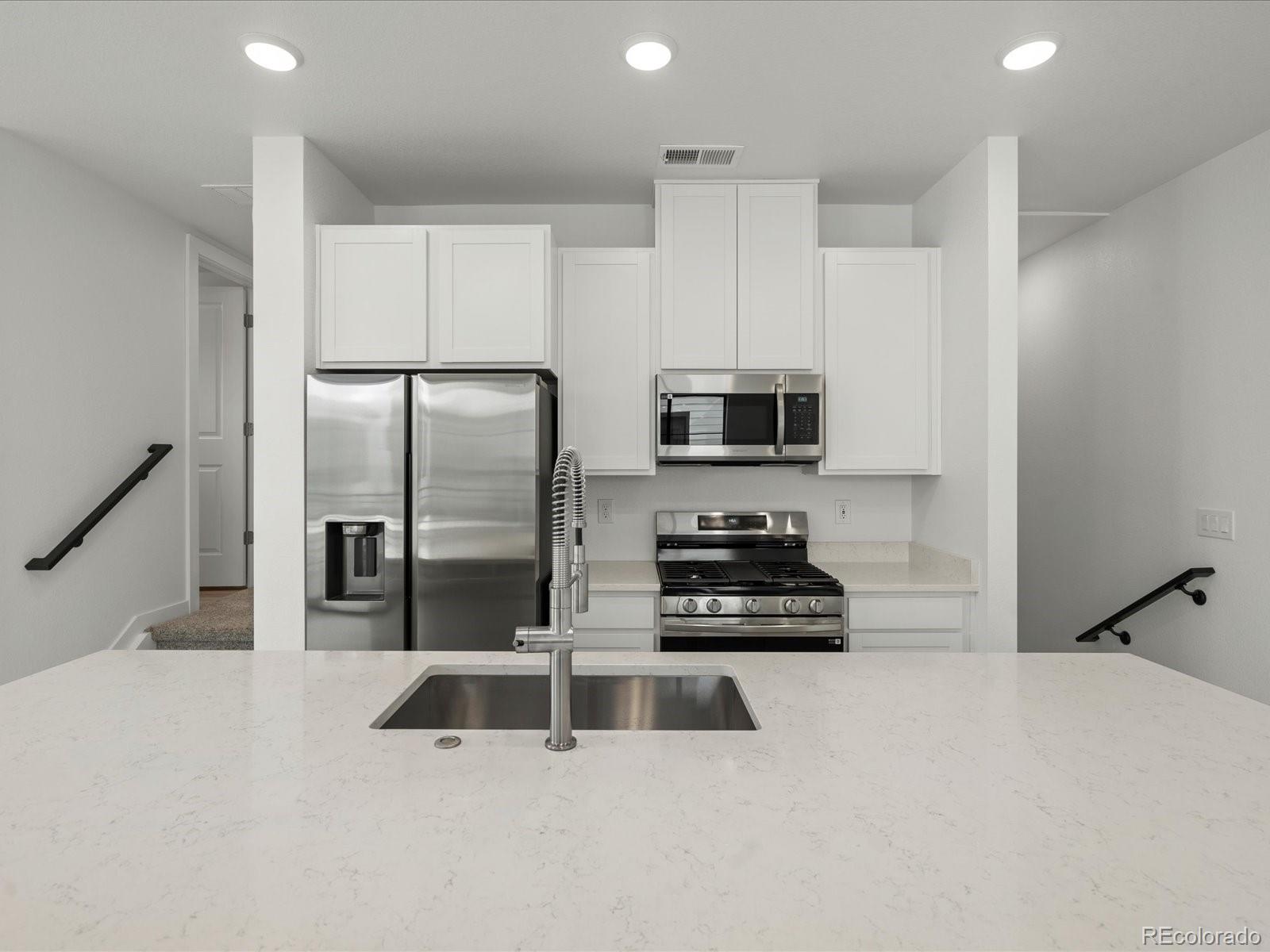 MLS Image #9 for 2046 s holly street,denver, Colorado