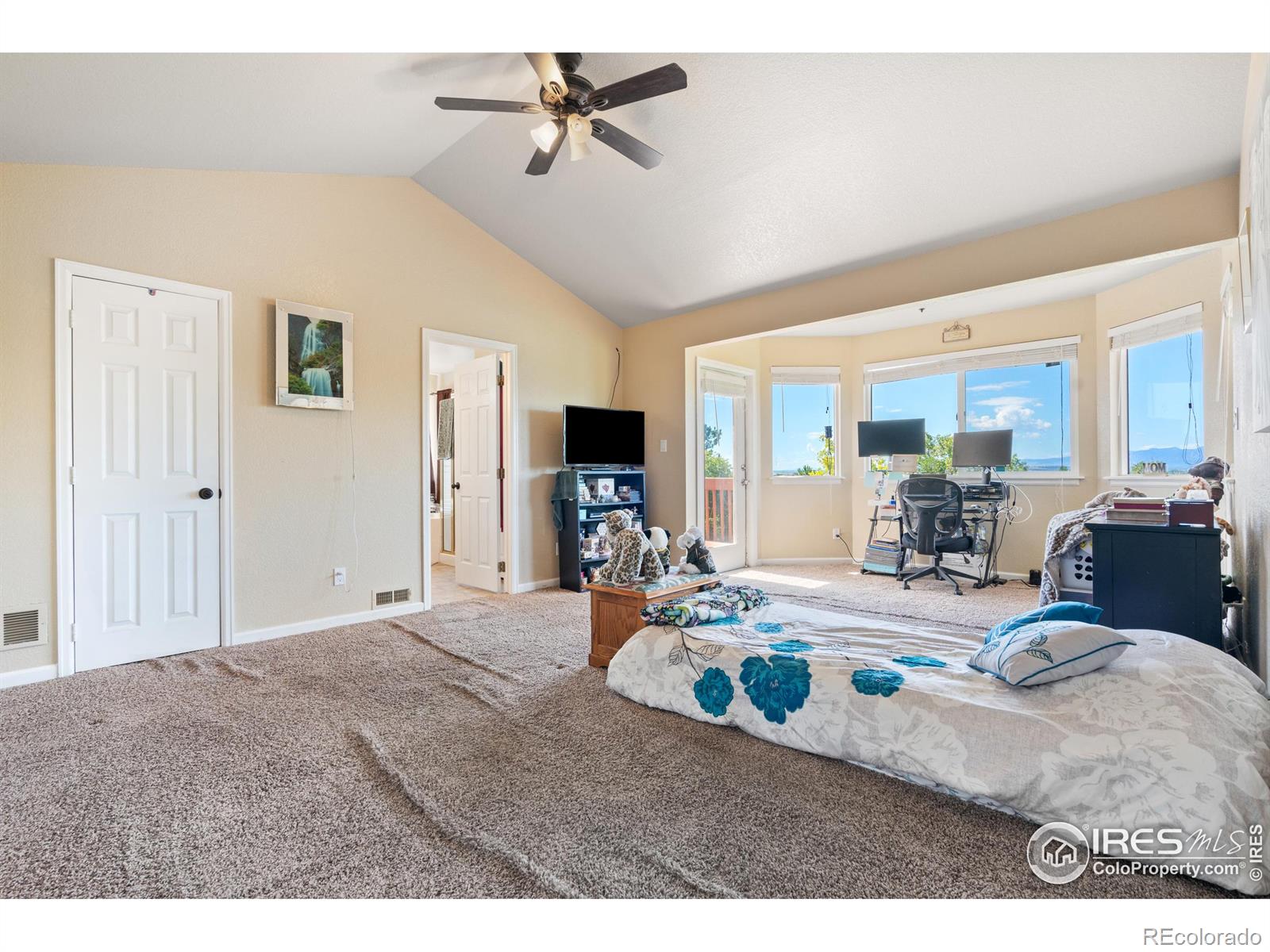 MLS Image #15 for 201  sherwood court,longmont, Colorado