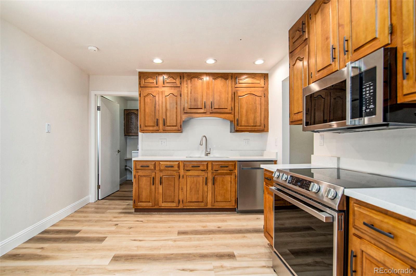 MLS Image #9 for 7446 s elm court,centennial, Colorado