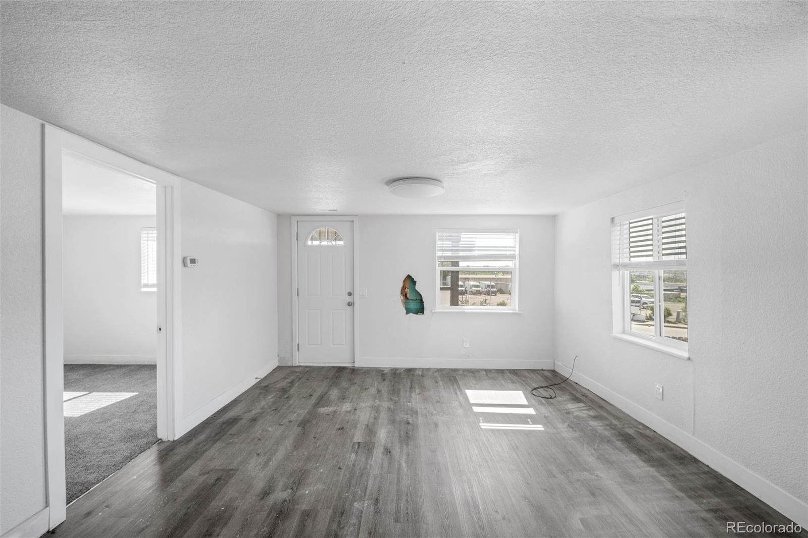 MLS Image #11 for 2995 s zuni street,denver, Colorado