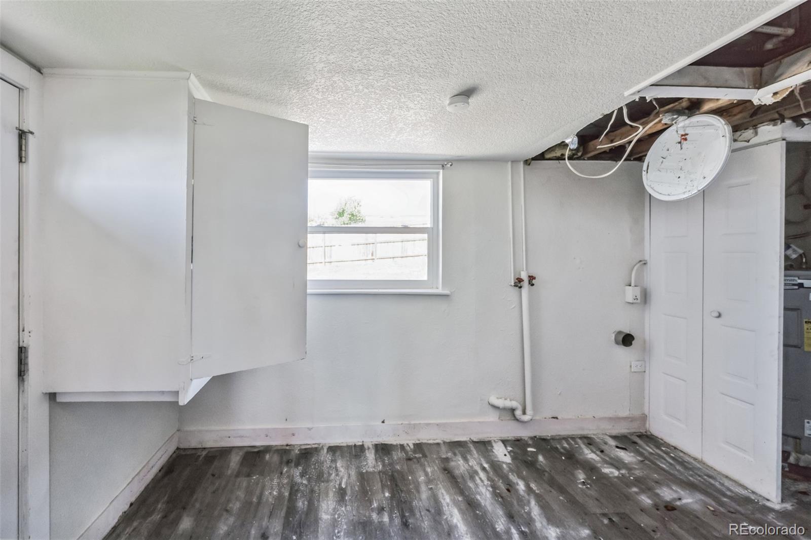 MLS Image #16 for 2995 s zuni street,denver, Colorado