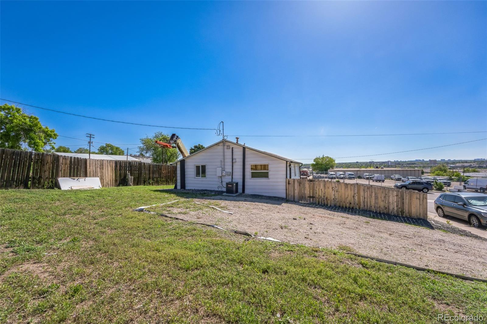 MLS Image #6 for 2995 s zuni street,denver, Colorado