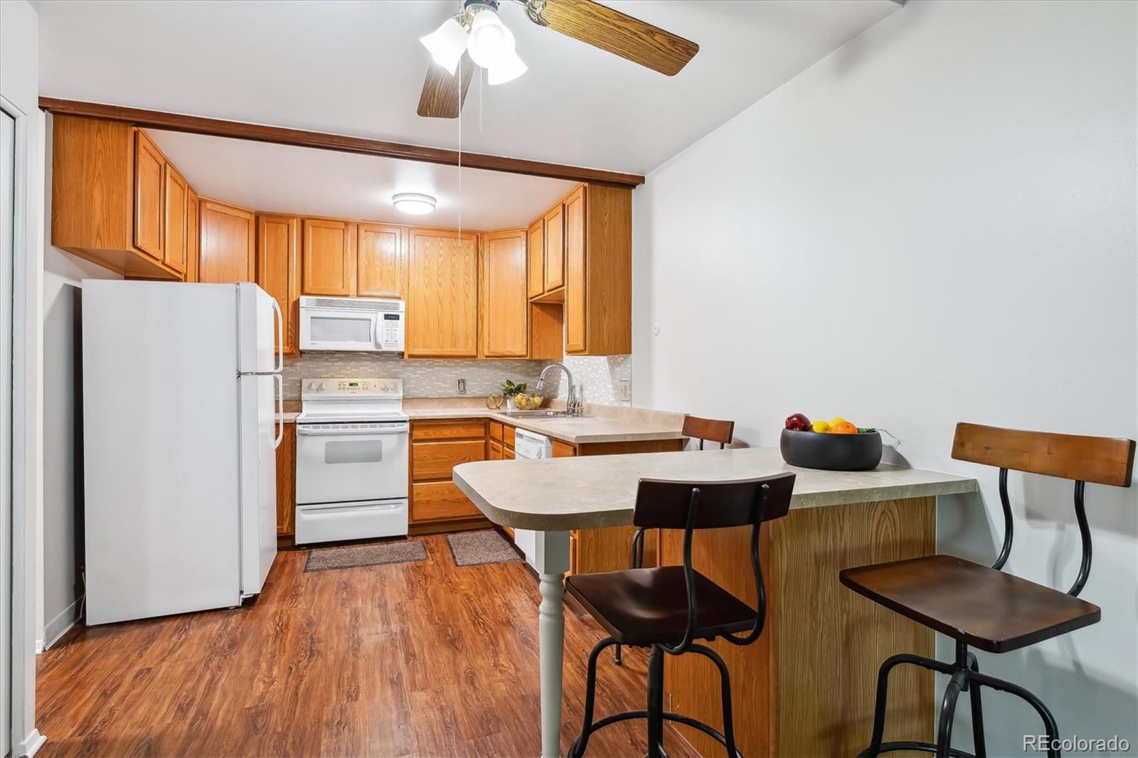 MLS Image #8 for 9385 e center avenue,denver, Colorado