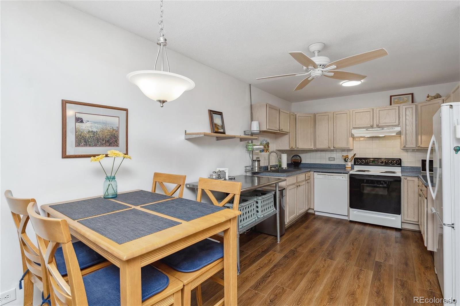 MLS Image #8 for 610 s alton way 2c,denver, Colorado