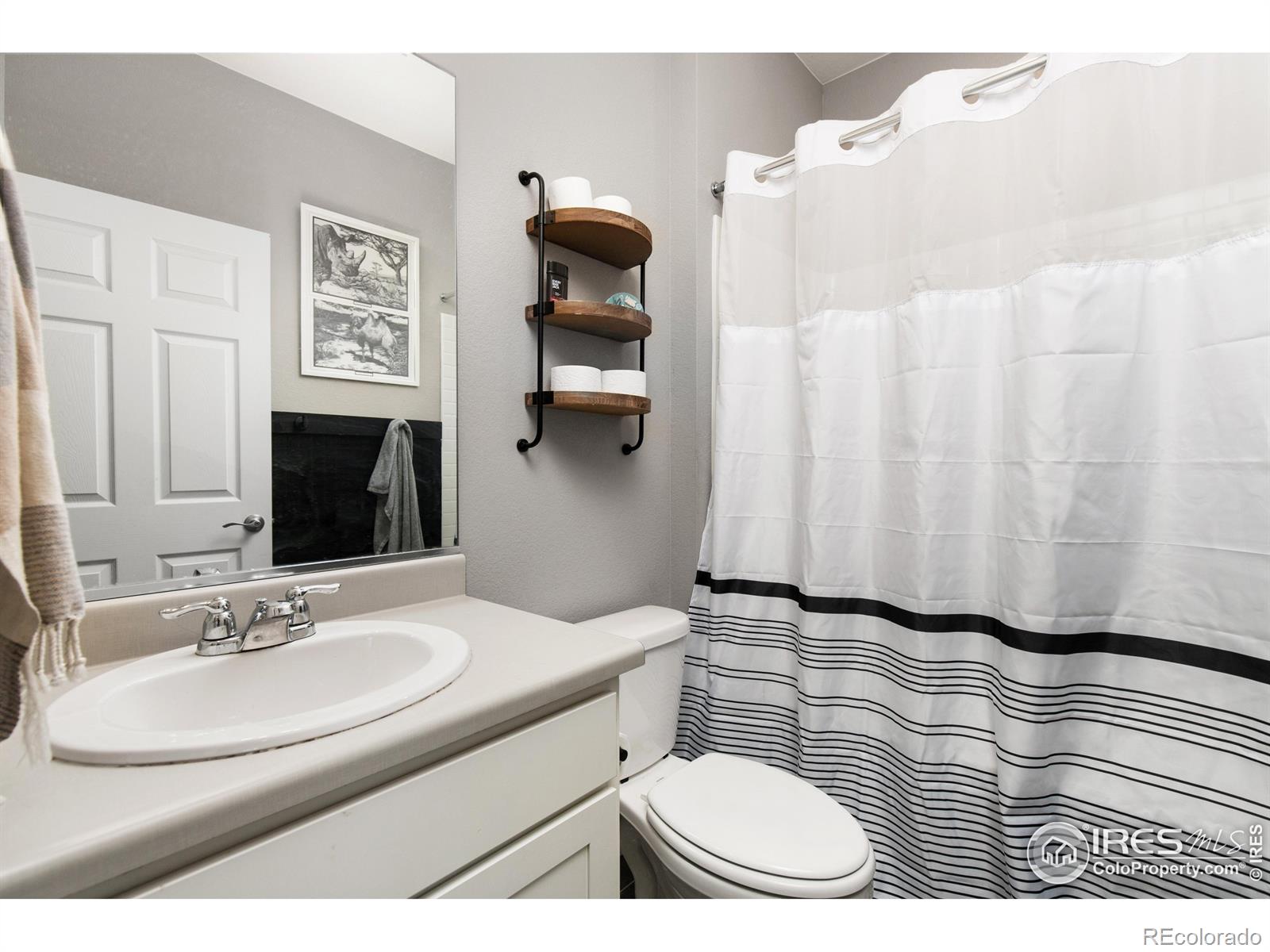 MLS Image #12 for 1398  sun river road,berthoud, Colorado