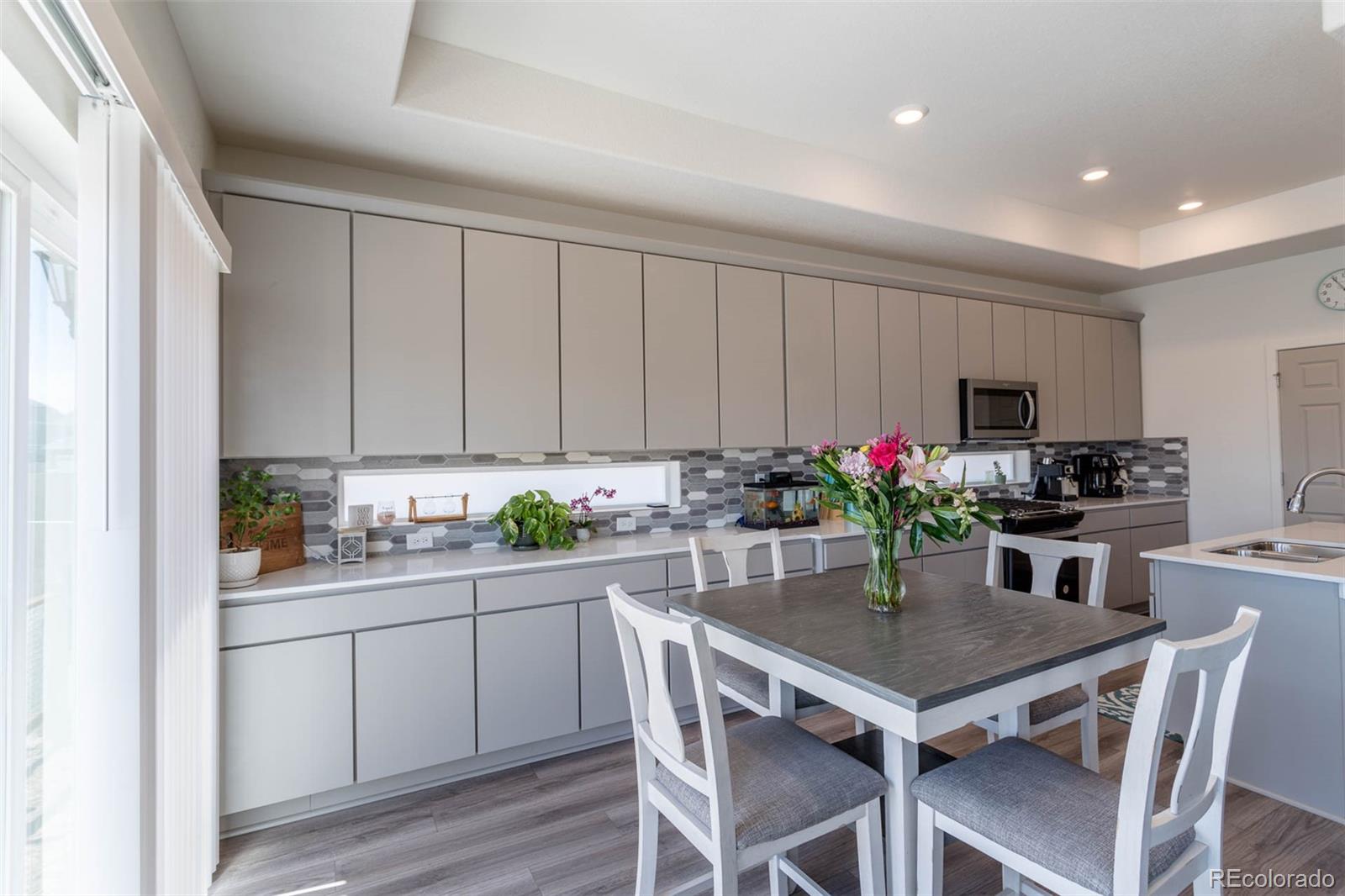 MLS Image #10 for 22028 e 40th drive,aurora, Colorado