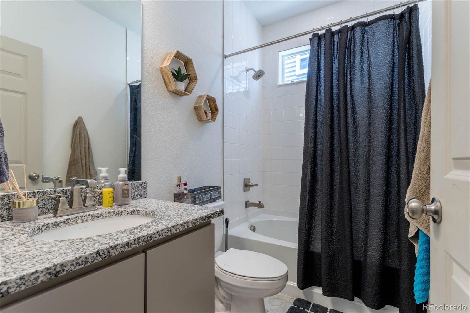 MLS Image #17 for 22028 e 40th drive,aurora, Colorado
