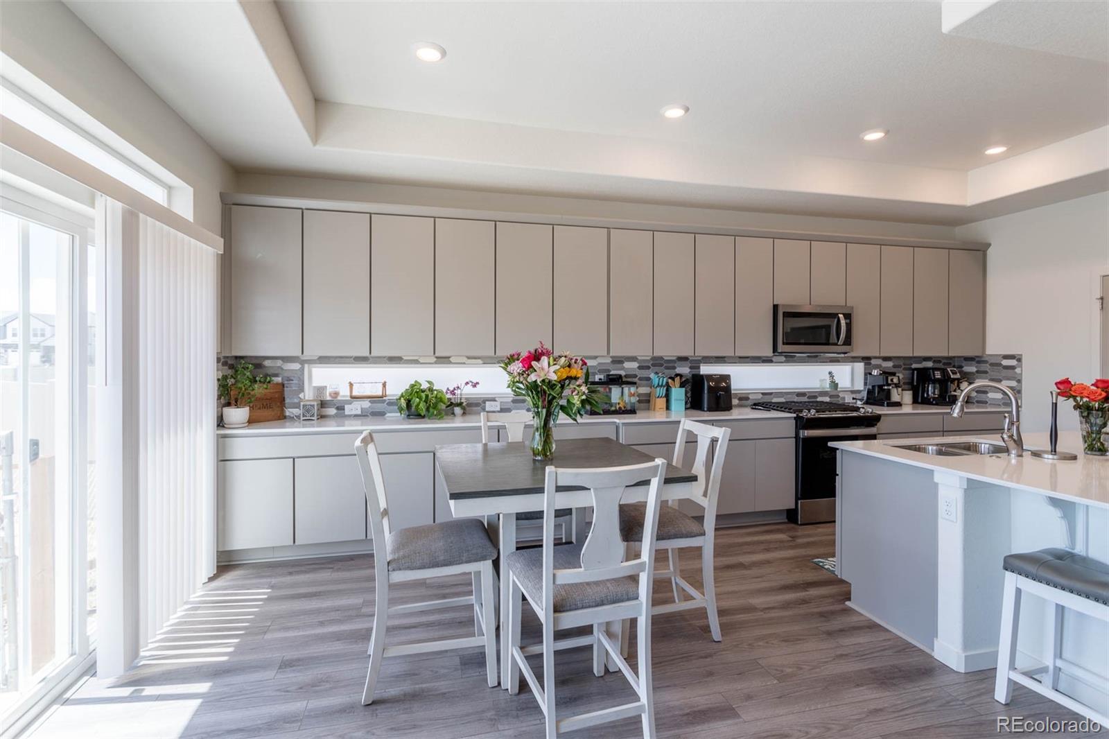 MLS Image #9 for 22028 e 40th drive,aurora, Colorado