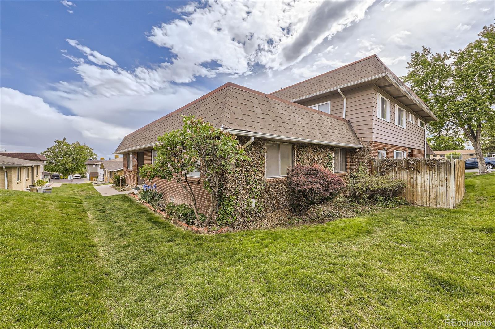 MLS Image #2 for 9902  orangewood drive,thornton, Colorado