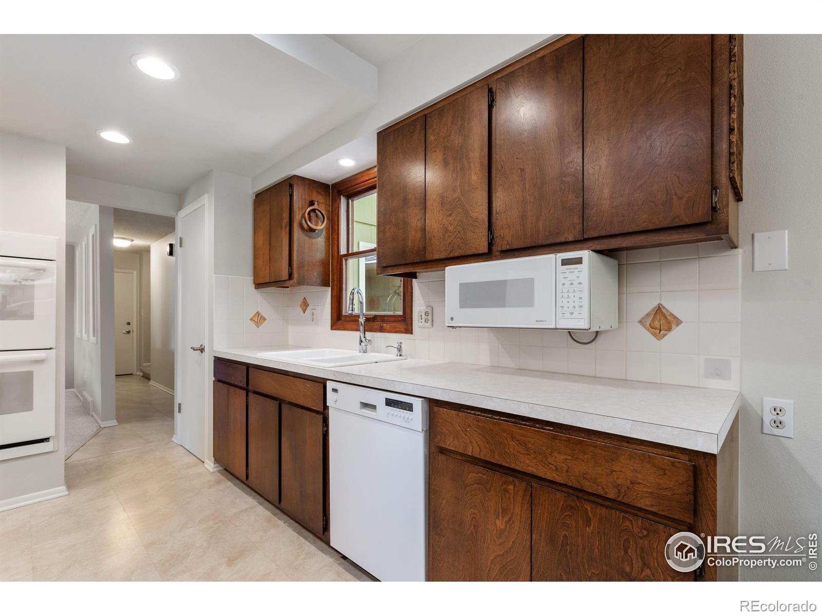 MLS Image #13 for 2301  tanglewood drive,fort collins, Colorado