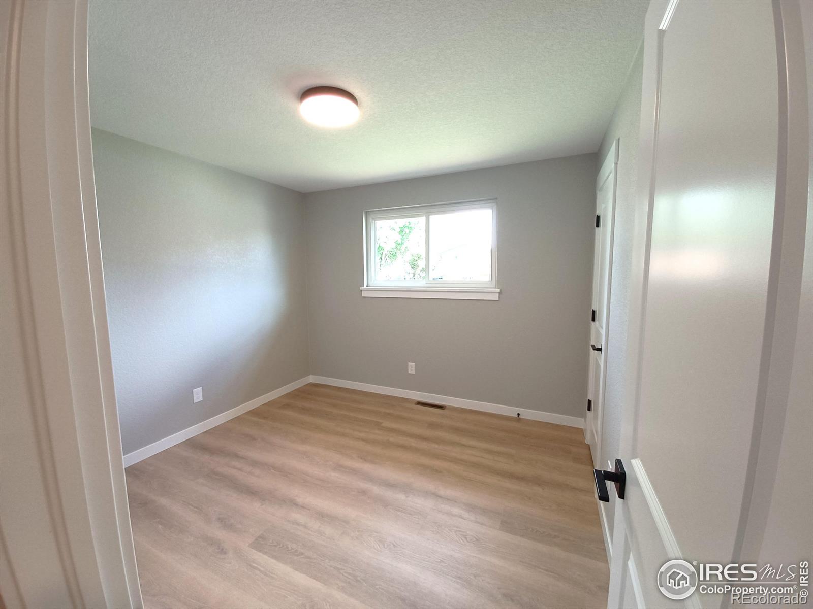 MLS Image #11 for 1065 s coffman street,longmont, Colorado